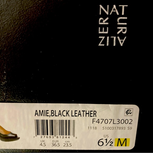 New Naturalizer Leather Shoes with thick heel and sole, very nice pair of shoes! - Picture 2 of 4
